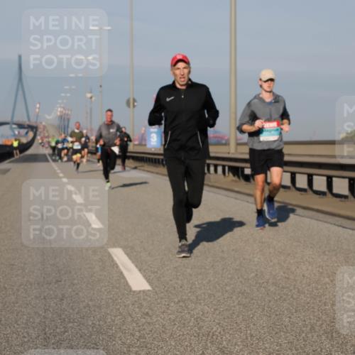 03.10.2025 - Köhlbrandbrückenlauf Fabian Wolf http://msf.ph/oto/9027855 03.10.2025 09:43:25 Position 3  meine-sportfotos.de
