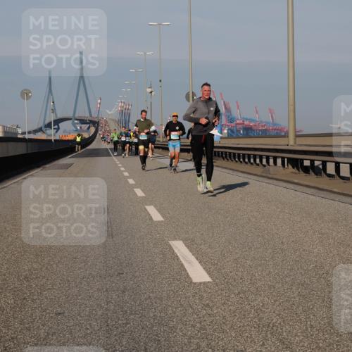 03.10.2025 - Köhlbrandbrückenlauf Fabian Wolf http://msf.ph/oto/9027894 03.10.2025 09:43:27 Position 3  meine-sportfotos.de