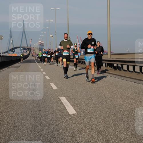 03.10.2025 - Köhlbrandbrückenlauf Fabian Wolf http://msf.ph/oto/9027982 03.10.2025 09:43:31 Position 3 3414 meine-sportfotos.de