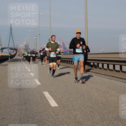 03.10.2025 - Köhlbrandbrückenlauf Fabian Wolf http://msf.ph/oto/9028004 03.10.2025 09:43:32 Position 3 1180 meine-sportfotos.de