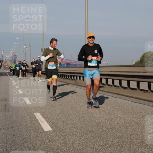 03.10.2025 - Köhlbrandbrückenlauf Fabian Wolf http://msf.ph/oto/9028019 03.10.2025 09:43:32 Position 3 3414 meine-sportfotos.de