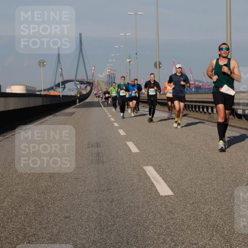 03.10.2025 - Köhlbrandbrückenlauf Fabian Wolf http://msf.ph/oto/9028098 03.10.2025 09:43:35 Position 3  meine-sportfotos.de