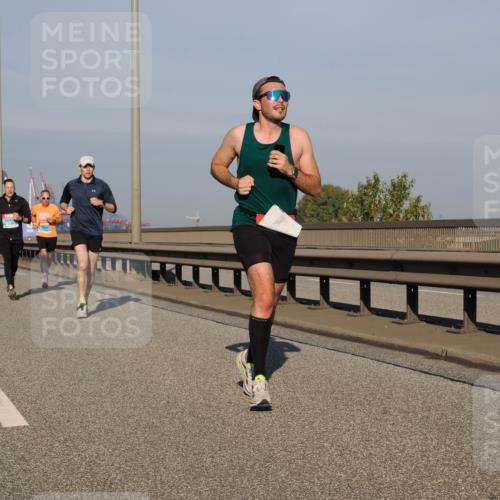 03.10.2025 - Köhlbrandbrückenlauf Fabian Wolf http://msf.ph/oto/9028150 03.10.2025 09:43:37 Position 3  meine-sportfotos.de