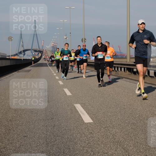 03.10.2025 - Köhlbrandbrückenlauf Fabian Wolf http://msf.ph/oto/9028188 03.10.2025 09:43:38 Position 3  meine-sportfotos.de
