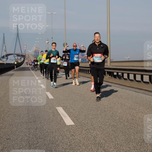 03.10.2025 - Köhlbrandbrückenlauf Fabian Wolf http://msf.ph/oto/9028229 03.10.2025 09:43:39 Position 3 1261 meine-sportfotos.de