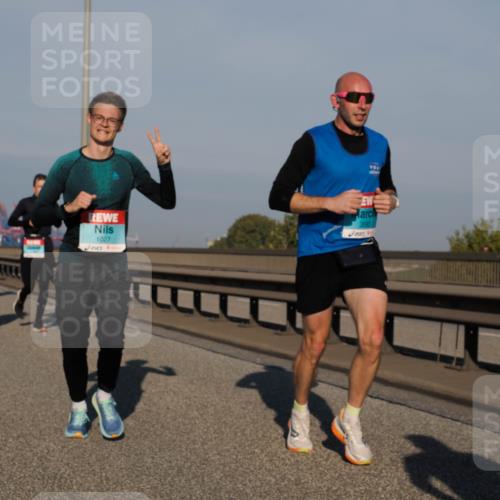 03.10.2025 - Köhlbrandbrückenlauf Fabian Wolf http://msf.ph/oto/9028345 03.10.2025 09:43:43 Position 3 1027, 3599 meine-sportfotos.de