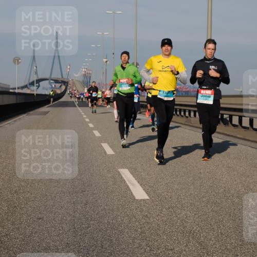 03.10.2025 - Köhlbrandbrückenlauf Fabian Wolf http://msf.ph/oto/9028374 03.10.2025 09:43:44 Position 3 70, 3136 meine-sportfotos.de
