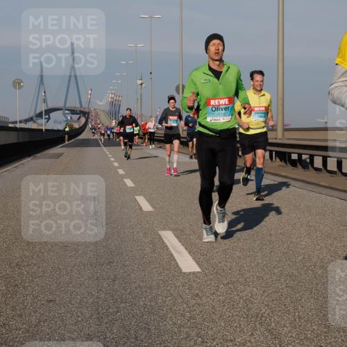 03.10.2025 - Köhlbrandbrückenlauf Fabian Wolf http://msf.ph/oto/9028408 03.10.2025 09:43:46 Position 3 1010, 33 meine-sportfotos.de
