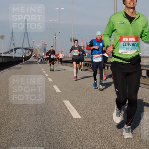 03.10.2025 - Köhlbrandbrückenlauf Fabian Wolf http://msf.ph/oto/9028426 03.10.2025 09:43:47 Position 3 1010 meine-sportfotos.de