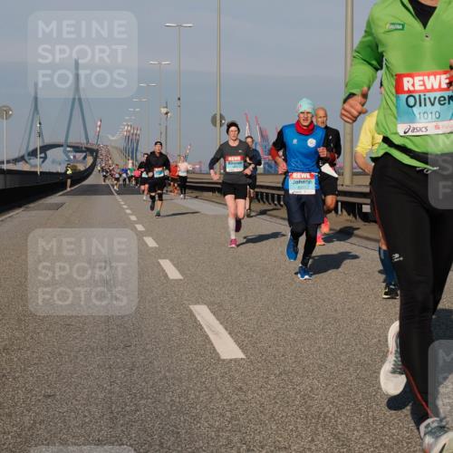 03.10.2025 - Köhlbrandbrückenlauf Fabian Wolf http://msf.ph/oto/9028432 03.10.2025 09:43:47 Position 3 2955, 1010 meine-sportfotos.de