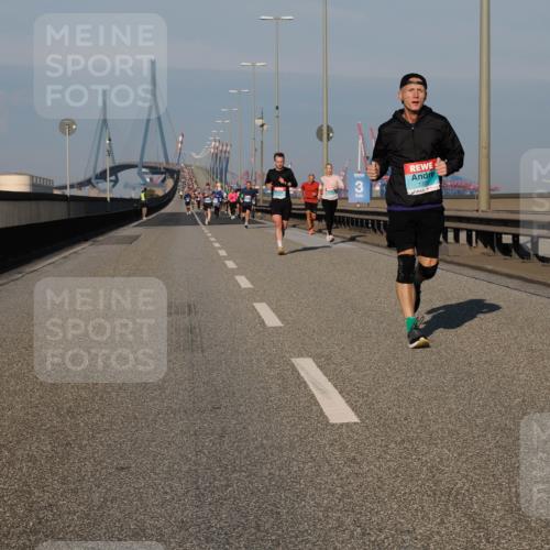 03.10.2025 - Köhlbrandbrückenlauf Fabian Wolf http://msf.ph/oto/9028602 03.10.2025 09:43:52 Position 3 3, 1703 meine-sportfotos.de