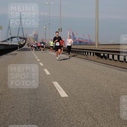 03.10.2025 - Köhlbrandbrückenlauf Fabian Wolf http://msf.ph/oto/9028652 03.10.2025 09:43:54 Position 3  meine-sportfotos.de