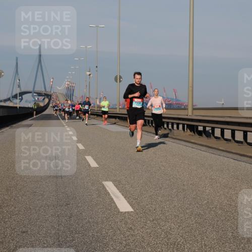 03.10.2025 - Köhlbrandbrückenlauf Fabian Wolf http://msf.ph/oto/9028697 03.10.2025 09:43:56 Position 3  meine-sportfotos.de