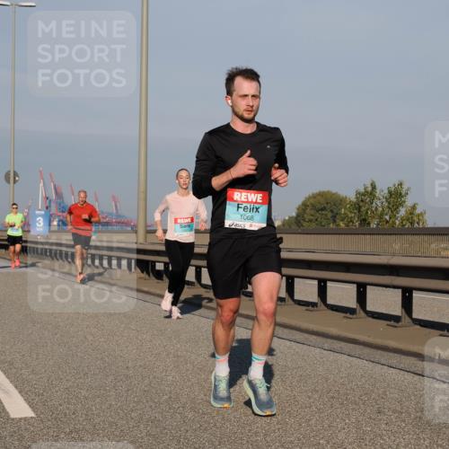 03.10.2025 - Köhlbrandbrückenlauf Fabian Wolf http://msf.ph/oto/9028798 03.10.2025 09:43:58 Position 3 3, 1068 meine-sportfotos.de