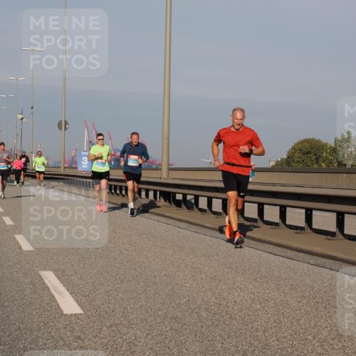 03.10.2025 - Köhlbrandbrückenlauf Fabian Wolf http://msf.ph/oto/9028887 03.10.2025 09:44:02 Position 3 3 meine-sportfotos.de