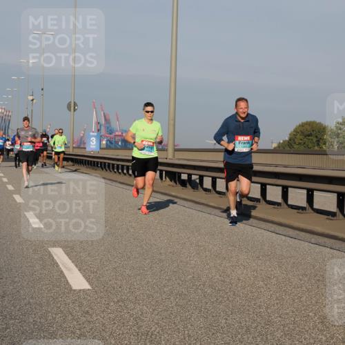 03.10.2025 - Köhlbrandbrückenlauf Fabian Wolf http://msf.ph/oto/9028962 03.10.2025 09:44:04 Position 3 3, 1265 meine-sportfotos.de