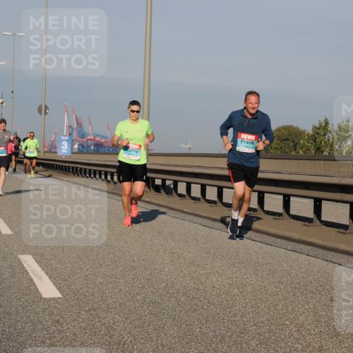 03.10.2025 - Köhlbrandbrückenlauf Fabian Wolf http://msf.ph/oto/9028980 03.10.2025 09:44:05 Position 3 3, 1265 meine-sportfotos.de