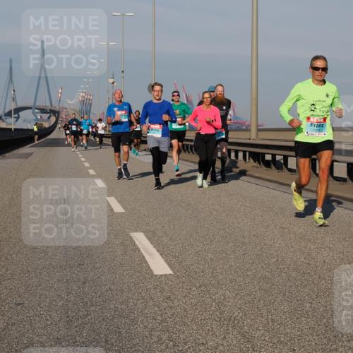 03.10.2025 - Köhlbrandbrückenlauf Fabian Wolf http://msf.ph/oto/9029194 03.10.2025 09:44:13 Position 3 1079 meine-sportfotos.de