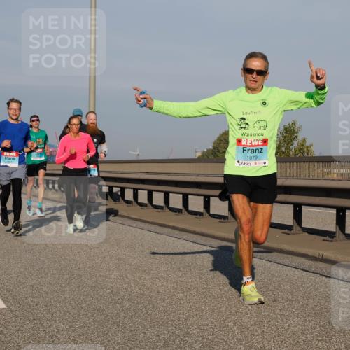 03.10.2025 - Köhlbrandbrückenlauf Fabian Wolf http://msf.ph/oto/9029232 03.10.2025 09:44:14 Position 3 1079 meine-sportfotos.de