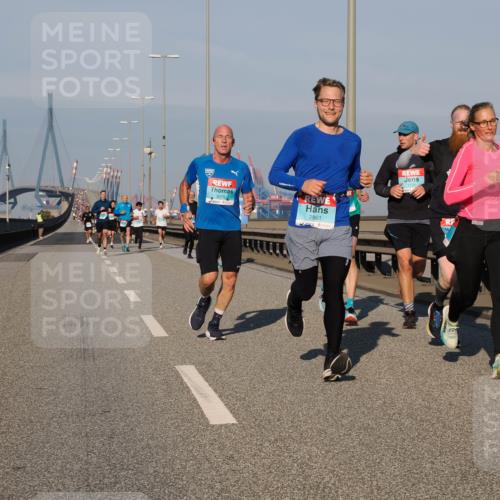 03.10.2025 - Köhlbrandbrückenlauf Fabian Wolf http://msf.ph/oto/9029267 03.10.2025 09:44:15 Position 3 3079, 2801, 1135 meine-sportfotos.de