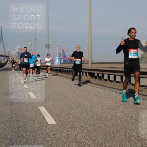 03.10.2025 - Köhlbrandbrückenlauf Fabian Wolf http://msf.ph/oto/9029396 03.10.2025 09:44:21 Position 3  meine-sportfotos.de