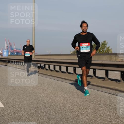 03.10.2025 - Köhlbrandbrückenlauf Fabian Wolf http://msf.ph/oto/9029407 03.10.2025 09:44:21 Position 3 1550 meine-sportfotos.de