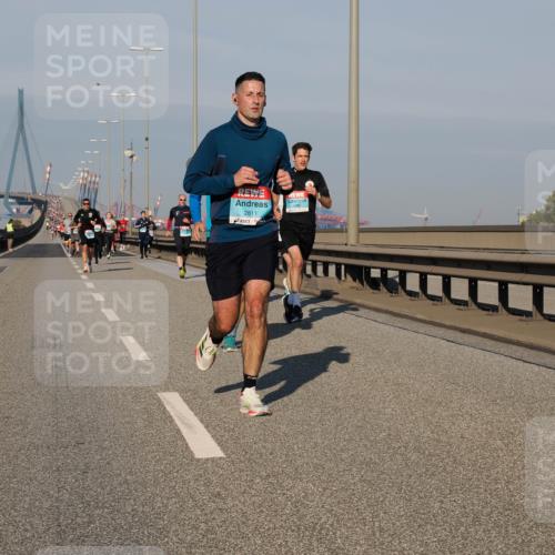 03.10.2025 - Köhlbrandbrückenlauf Fabian Wolf http://msf.ph/oto/9029511 03.10.2025 09:44:25 Position 3 2811 meine-sportfotos.de