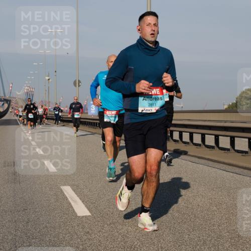 03.10.2025 - Köhlbrandbrückenlauf Fabian Wolf http://msf.ph/oto/9029539 03.10.2025 09:44:26 Position 3 2811 meine-sportfotos.de