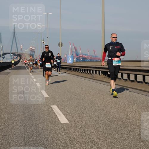 03.10.2025 - Köhlbrandbrückenlauf Fabian Wolf http://msf.ph/oto/9029689 03.10.2025 09:44:31 Position 3 3 meine-sportfotos.de