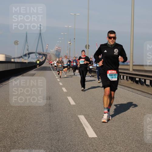 03.10.2025 - Köhlbrandbrückenlauf Fabian Wolf http://msf.ph/oto/9029775 03.10.2025 09:44:34 Position 3 1167 meine-sportfotos.de