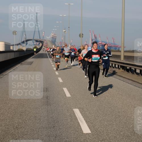 03.10.2025 - Köhlbrandbrückenlauf Fabian Wolf http://msf.ph/oto/9029836 03.10.2025 09:44:36 Position 3  meine-sportfotos.de