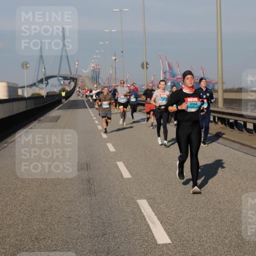 03.10.2025 - Köhlbrandbrückenlauf Fabian Wolf http://msf.ph/oto/9029858 03.10.2025 09:44:36 Position 3 1114 meine-sportfotos.de