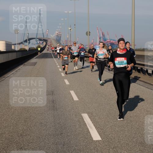 03.10.2025 - Köhlbrandbrückenlauf Fabian Wolf http://msf.ph/oto/9029873 03.10.2025 09:44:37 Position 3 1114 meine-sportfotos.de
