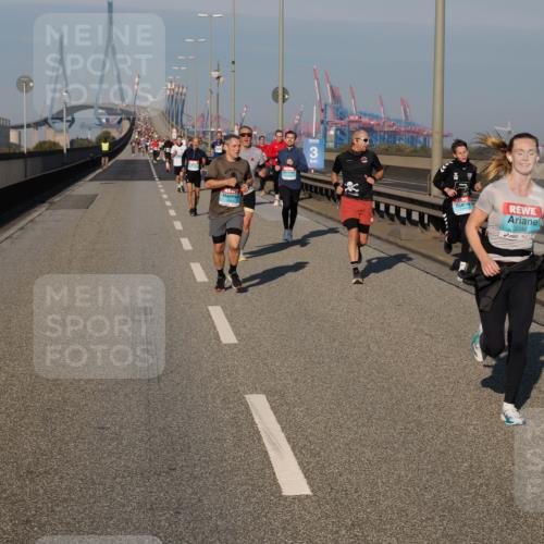 03.10.2025 - Köhlbrandbrückenlauf Fabian Wolf http://msf.ph/oto/9029953 03.10.2025 09:44:39 Position 3 3246 meine-sportfotos.de