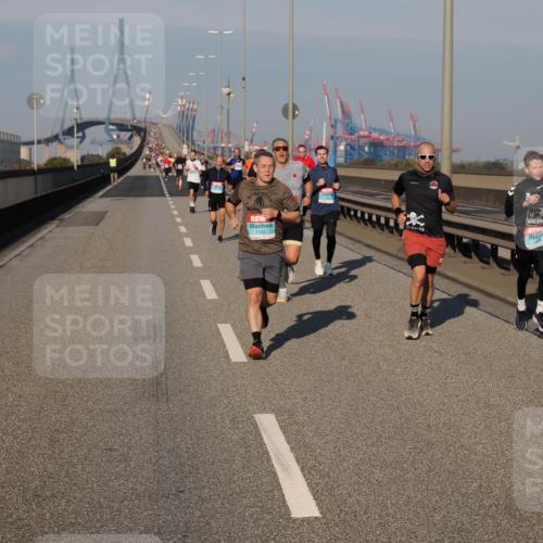 03.10.2025 - Köhlbrandbrückenlauf Fabian Wolf http://msf.ph/oto/9029986 03.10.2025 09:44:40 Position 3 1142 meine-sportfotos.de