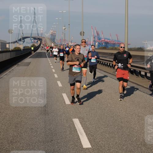 03.10.2025 - Köhlbrandbrückenlauf Fabian Wolf http://msf.ph/oto/9029994 03.10.2025 09:44:41 Position 3 1142 meine-sportfotos.de