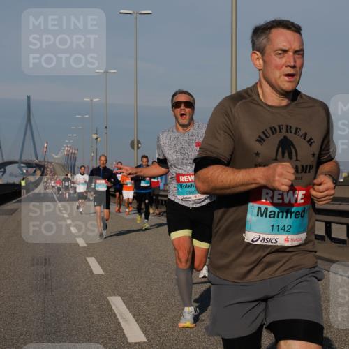 03.10.2025 - Köhlbrandbrückenlauf Fabian Wolf http://msf.ph/oto/9030051 03.10.2025 09:44:43 Position 3 3592, 1142 meine-sportfotos.de