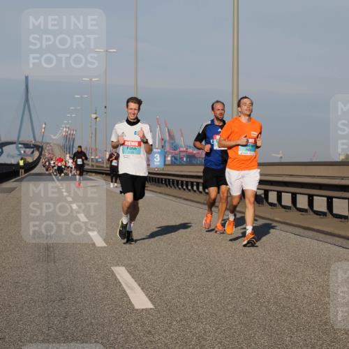03.10.2025 - Köhlbrandbrückenlauf Fabian Wolf http://msf.ph/oto/9030263 03.10.2025 09:44:51 Position 3 3155, 1423 meine-sportfotos.de