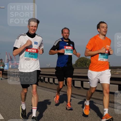 03.10.2025 - Köhlbrandbrückenlauf Fabian Wolf http://msf.ph/oto/9030329 03.10.2025 09:44:53 Position 3 3155, 1215, 1423 meine-sportfotos.de