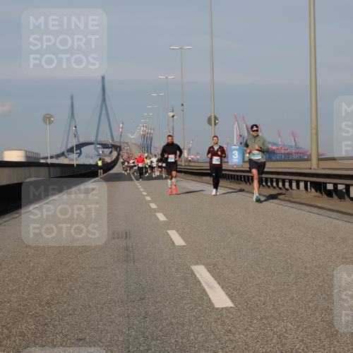 03.10.2025 - Köhlbrandbrückenlauf Fabian Wolf http://msf.ph/oto/9030370 03.10.2025 09:44:55 Position 3 3 meine-sportfotos.de