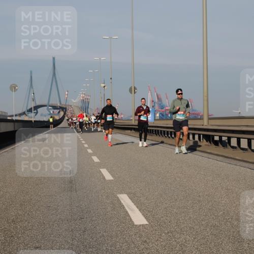 03.10.2025 - Köhlbrandbrückenlauf Fabian Wolf http://msf.ph/oto/9030404 03.10.2025 09:44:56 Position 3  meine-sportfotos.de
