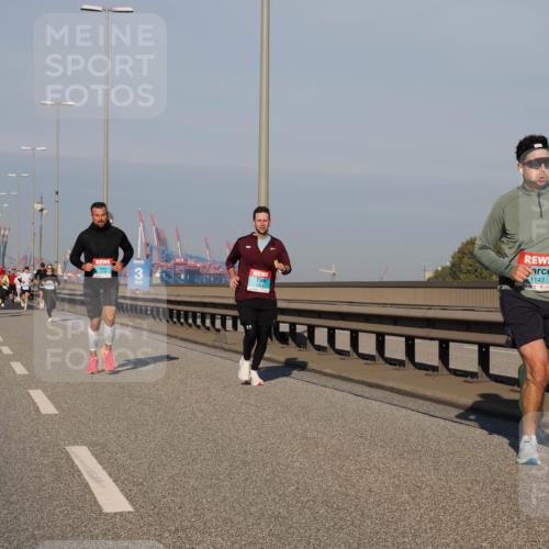 03.10.2025 - Köhlbrandbrückenlauf Fabian Wolf http://msf.ph/oto/9030493 03.10.2025 09:44:59 Position 3 1143 meine-sportfotos.de