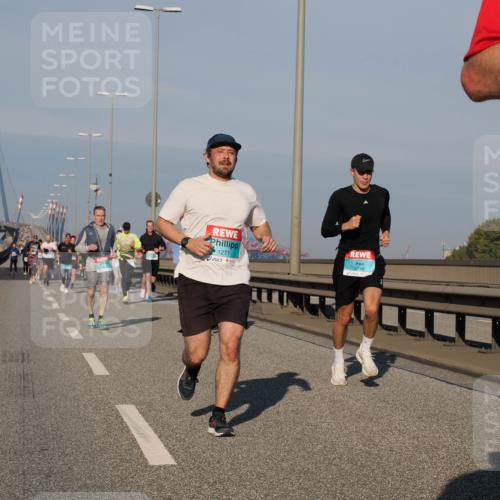 03.10.2025 - Köhlbrandbrückenlauf Fabian Wolf http://msf.ph/oto/9030795 03.10.2025 09:45:13 Position 3 1271, 8749 meine-sportfotos.de