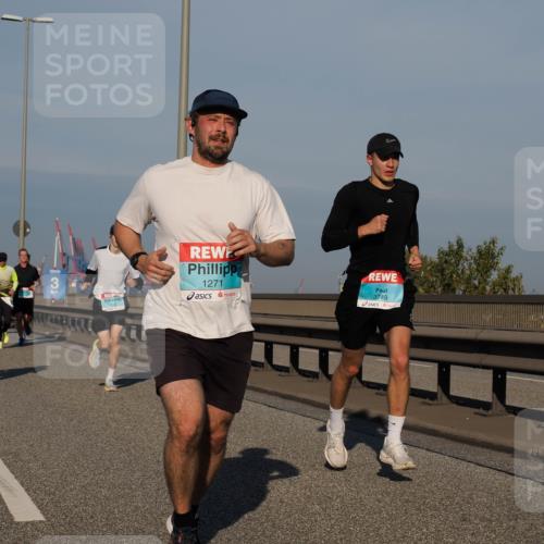 03.10.2025 - Köhlbrandbrückenlauf Fabian Wolf http://msf.ph/oto/9030819 03.10.2025 09:45:14 Position 3 3, 1271, 3749 meine-sportfotos.de