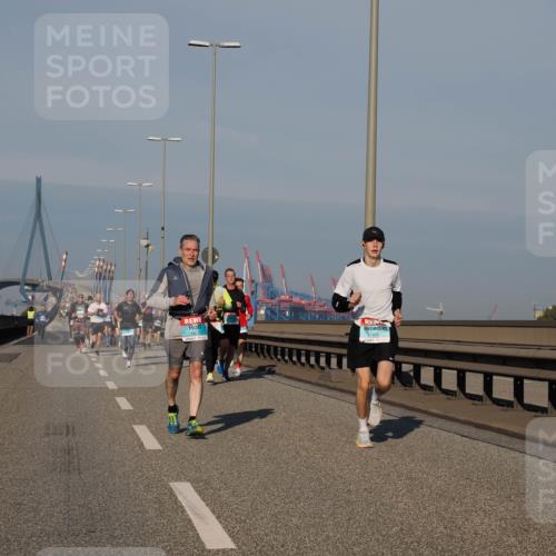 03.10.2025 - Köhlbrandbrückenlauf Fabian Wolf http://msf.ph/oto/9030841 03.10.2025 09:45:15 Position 3 1617, 1432 meine-sportfotos.de