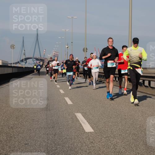 03.10.2025 - Köhlbrandbrückenlauf Fabian Wolf http://msf.ph/oto/9030939 03.10.2025 09:45:19 Position 3 1067 meine-sportfotos.de