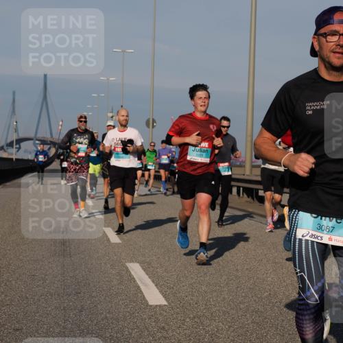 03.10.2025 - Köhlbrandbrückenlauf Fabian Wolf http://msf.ph/oto/9031092 03.10.2025 09:45:25 Position 3 2788, 1075, 3087 meine-sportfotos.de