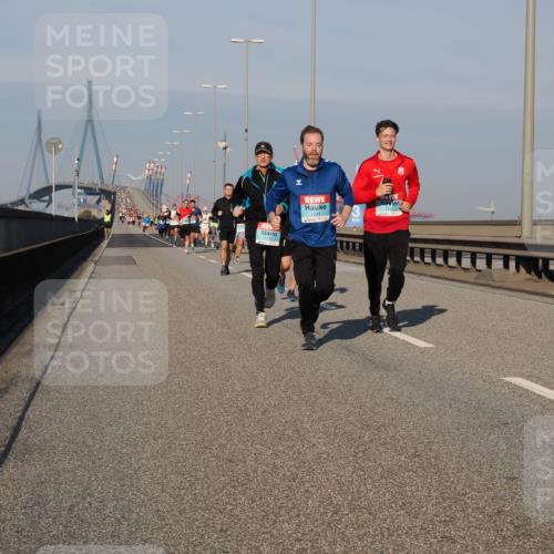 03.10.2025 - Köhlbrandbrückenlauf Fabian Wolf http://msf.ph/oto/9031309 03.10.2025 09:45:34 Position 3 1249, 1118 meine-sportfotos.de