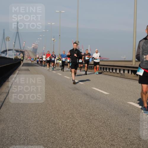 03.10.2025 - Köhlbrandbrückenlauf Fabian Wolf http://msf.ph/oto/9031389 03.10.2025 09:45:38 Position 3  meine-sportfotos.de