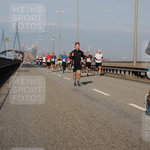 03.10.2025 - Köhlbrandbrückenlauf Fabian Wolf http://msf.ph/oto/9031393 03.10.2025 09:45:38 Position 3 1084 meine-sportfotos.de